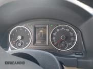 ✅ 2017 Volkswagen Tiguan S • VIN: WVGAV7AX1HK032297 • Lot: 43201074. Listed on IAAI with 132,100 mi. Free auction sales archive from the USA and detailed vehicle history report at DreamBid. Image 7.