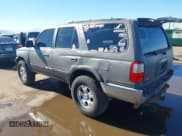 ✅ 1998 Toyota 4Runner SR5 • VIN: JT3HN86R8W0155448 • Lot: 43797506. Wystawiony na IAAI z przebiegiem 370 504 mil. Bezpłatny archiwum sprzedaży aukcyjnych z USA i szczegółowy raport historii pojazdu na DreamBid. Zdjęcie 3.