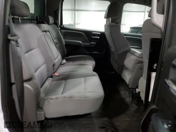 ✅ 2018 GMC Sierra 2500HD • VIN: 1GT12REG7JF235762 • Lot: 84391064. Wystawiony na Copart z przebiegiem Nie podano. Bezpłatny archiwum sprzedaży aukcyjnych z USA i szczegółowy raport historii pojazdu na DreamBid. Zdjęcie 11.