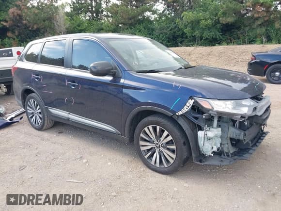 ✅ 2019 Mitsubishi Outlander ES • VIN: JA4AZ3A39KZ032510 • Lot: 42615646. Listed on IAAI with 90,543 mi. Free auction sales archive from the USA and detailed vehicle history report at DreamBid. Image 1.