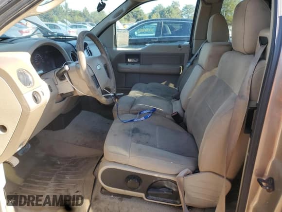 ✅ 2006 Ford F-150 STX • VIN: 1FTRX14W06NB29195 • Lot: 85838035. Wystawiony na Copart z przebiegiem 217 717 mil. Bezpłatny archiwum sprzedaży aukcyjnych z USA i szczegółowy raport historii pojazdu na DreamBid. Zdjęcie 7.