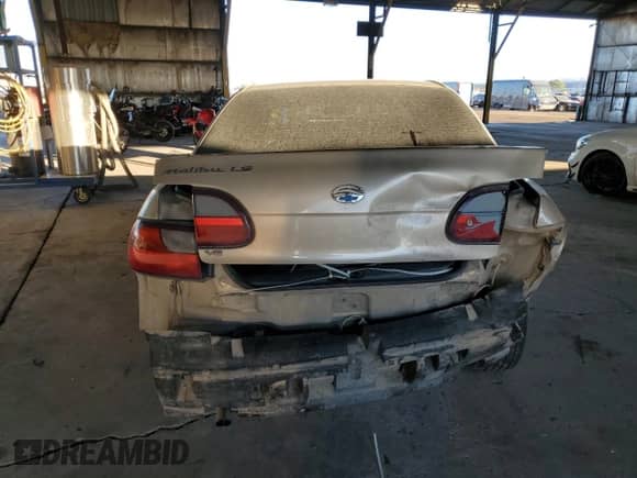 2001 Chevrolet Malibu LS with VIN 1G1NE52J716270277, listed as a Copart auction lot 80387444 with 185,084 mi miles and Salvage title. Bid and sale history available at DreamBid. Image 6.