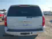 2012 Chevrolet Suburban LT z VIN 1GNSKJE74CR256132, wystawiony jako IAAI lot #43120737 z przebiegiem 195 627 mil mil oraz . Historia ofert i sprzedaży dostępna na DreamBid. Obrazek 16.