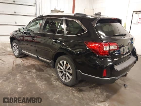 ✅ 2017 Subaru Outback Touring • VIN: 4S4BSETCXH3295331 • Lot: 42530978. Listed on IAAI with 97,025 mi. Free auction sales archive from the USA and detailed vehicle history report at DreamBid. Image 3.