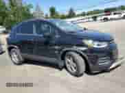 2020 Chevrolet Trax LT z VIN KL7CJLSB2LB065612, wystawiony jako Copart lot #70568255 z przebiegiem 22 668 mil mil oraz Szkoda całkowita • Salvage title. Historia ofert i sprzedaży dostępna na DreamBid. Obrazek 4.