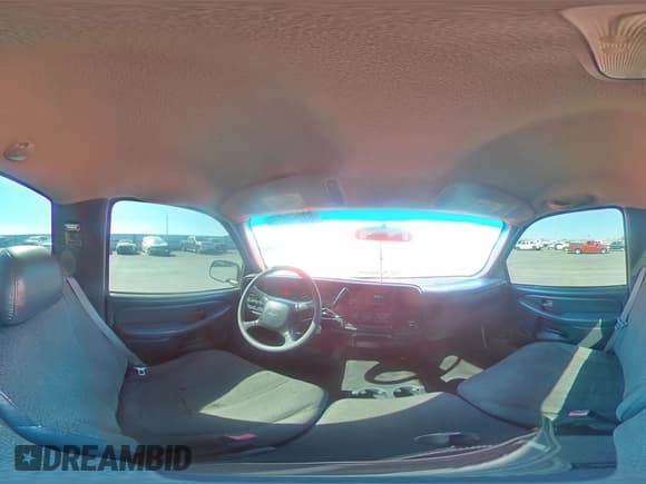 ✅ 2002 Chevrolet Silverado 1500 • VIN: 1GCEC14V32Z242871 • Lot: 82262155. Listed on Copart with 218,190 mi. Free auction sales archive from the USA and detailed vehicle history report at DreamBid. Image 14.