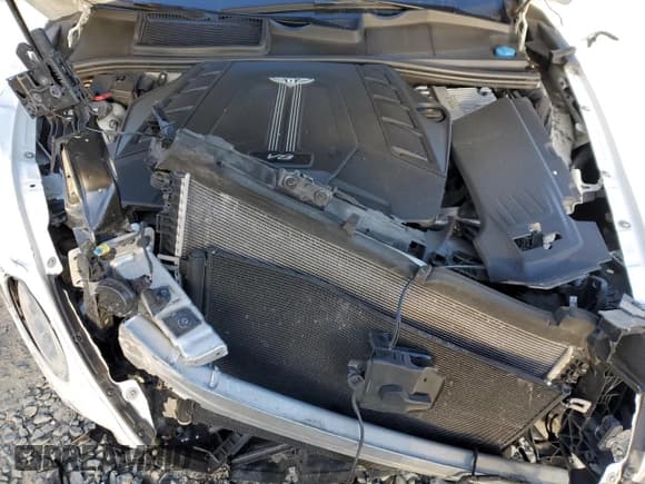 ✅ 2020 Bentley Bentayga V8 • VIN: SJAAM2ZV2LC028213 • Lot: 87181854. Listed on Copart with Not provided. Free auction sales archive from the USA and detailed vehicle history report at DreamBid. Image 12.