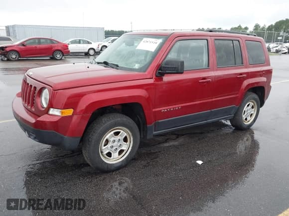 ✅ 2016 Jeep Patriot Sport • VIN: 1C4NJRBB1GD655082 • Лот: 42871518. Опубликован ранее на IAAI с пробегом 69 444 миль. Бесплатный доступ к архиву аукционных продаж из США и подробный отчёт об истории автомобиля на DreamBid. Изображение 18.