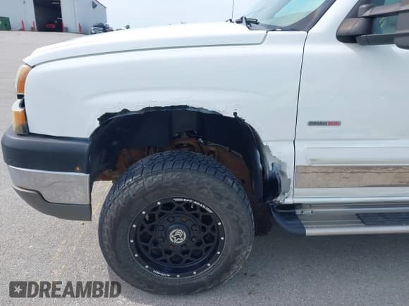 ✅ 2004 Chevrolet Silverado 2500HD LT • VIN: 1GCHK29154E180718 • Лот: 42676705. Опубликован ранее на IAAI с пробегом 270 973 миль. Бесплатный доступ к архиву аукционных продаж из США и подробный отчёт об истории автомобиля на DreamBid. Изображение 16.