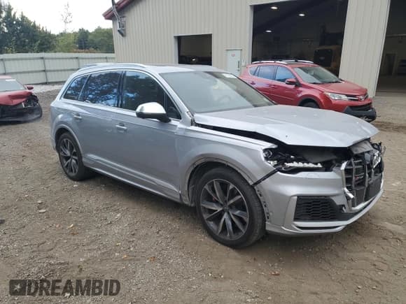 ✅ 2020 Audi SQ7 • VIN: WA1VWAF79LD010368 • Lot: 81105535. Listed on Copart with 48,856 mi. Free auction sales archive from the USA and detailed vehicle history report at DreamBid. Image 4.