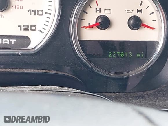 ✅ 2008 Ford F-150 XLT • VIN: 1FTPW12V48FB18833 • Lot: 42333276. Wystawiony na IAAI z przebiegiem 227 013 mil. Bezpłatny archiwum sprzedaży aukcyjnych z USA i szczegółowy raport historii pojazdu na DreamBid. Zdjęcie 15.