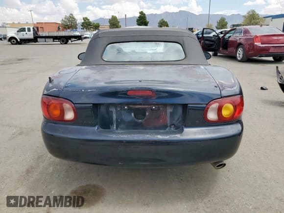 ✅ 2000 Mazda MX-5 Miata • VIN: JM1NB3534Y0146434 • Лот: 70480295. Опубликован ранее на Copart с пробегом 168 085 миль. Бесплатный доступ к архиву аукционных продаж из США и подробный отчёт об истории автомобиля на DreamBid. Изображение 6.