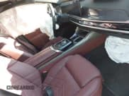 ✅ 2025 BMW 7 Series 740i xDrive • VIN: WBA33EH0XSCU64997 • Lot: 43517267. Wystawiony na IAAI z przebiegiem 8 443 mil. Bezpłatny archiwum sprzedaży aukcyjnych z USA i szczegółowy raport historii pojazdu na DreamBid. Zdjęcie 5.