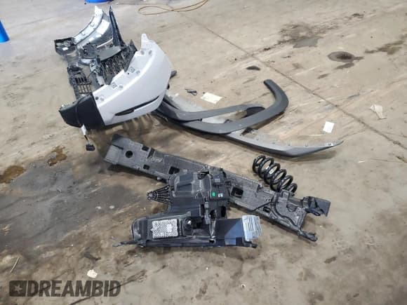 ✅ 2025 Chevrolet Equinox AWD LT • VIN: 3GNAXPEG3SL180666 • Lot: 69441555. Wystawiony na Copart z przebiegiem 6 753 mil. Bezpłatny archiwum sprzedaży aukcyjnych z USA i szczegółowy raport historii pojazdu na DreamBid. Zdjęcie 12.