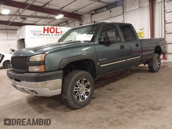 ✅ 2007 Chevrolet Silverado 2500HD LT1 • VIN: 1GCHK23UX7F113243 • Lot: 42880026. Listed on IAAI with Not provided. Free auction sales archive from the USA and detailed vehicle history report at DreamBid. Image 2.