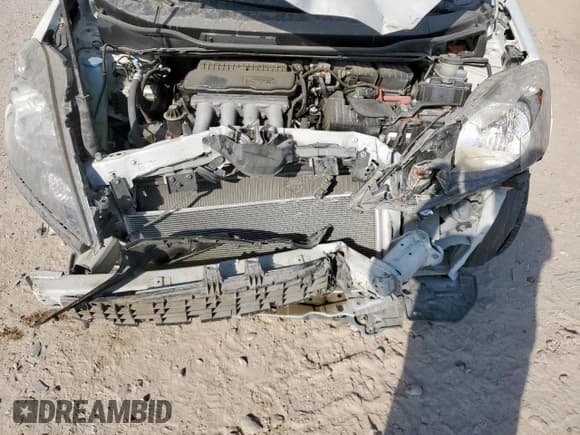 ✅ 2012 Honda Fit • VIN: JHMGE8H38CC033925 • Лот: 85310305. Опубликован ранее на Copart с пробегом 159 405 миль. Бесплатный доступ к архиву аукционных продаж из США и подробный отчёт об истории автомобиля на DreamBid. Изображение 11.