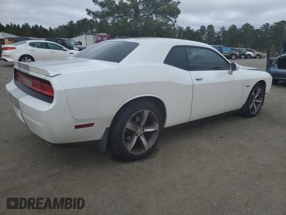 ✅ 2014 Dodge Challenger Rallye Redline • VIN: 2C3CDYAG9EH242322 • Lot: 85247094. Wystawiony na Copart z przebiegiem 159 750 mil. Bezpłatny archiwum sprzedaży aukcyjnych z USA i szczegółowy raport historii pojazdu na DreamBid. Zdjęcie 3.