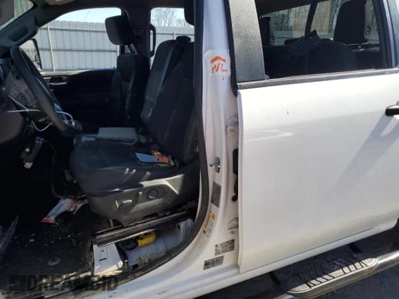 ✅ 2024 Chevrolet Silverado 2500HD Custom • VIN: 2GC4YME78R1229776 • Лот: 46471355. Опубликован ранее на Copart с пробегом Не указан. Бесплатный доступ к архиву аукционных продаж из США и подробный отчёт об истории автомобиля на DreamBid. Изображение 12.