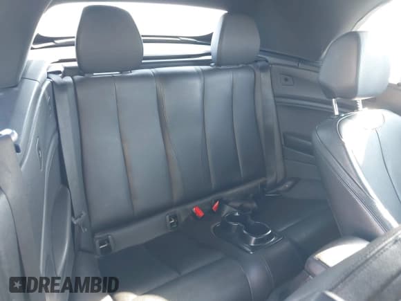 ✅ 2016 BMW 2 Series 228i xDrive • VIN: WBA1L9C56GV325656 • Lot: 42655006. Wystawiony na IAAI z przebiegiem 108 519 mil. Bezpłatny archiwum sprzedaży aukcyjnych z USA i szczegółowy raport historii pojazdu na DreamBid. Zdjęcie 8.