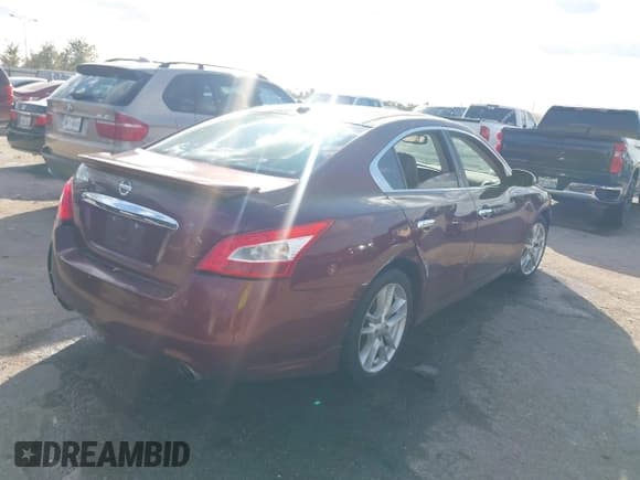 ✅ 2011 Nissan Maxima SV • VIN: 1N4AA5APXBC812536 • Лот: 43682919. Опубликован ранее на IAAI с пробегом 192 384 миль. Бесплатный доступ к архиву аукционных продаж из США и подробный отчёт об истории автомобиля на DreamBid. Изображение 4.