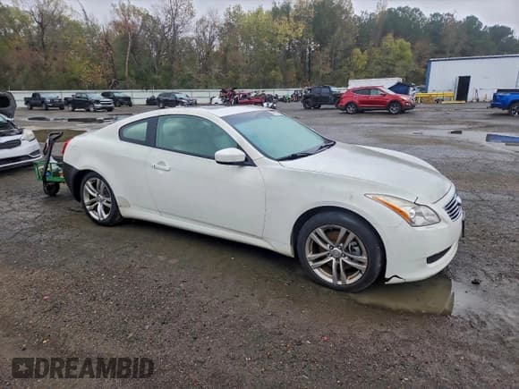 ✅ 2009 Infiniti G37 x • VIN: JNKCV64FX9M654461 • Лот: 94935575. Опубликован ранее на Copart с пробегом Не указан. Бесплатный доступ к архиву аукционных продаж из США и подробный отчёт об истории автомобиля на DreamBid. Изображение 4.