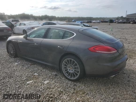 ✅ 2015 Porsche Panamera 4S • VIN: WP0AB2A71FL050936 • Lot: 63699513. Wystawiony na Copart z przebiegiem 43 262 mil. Bezpłatny archiwum sprzedaży aukcyjnych z USA i szczegółowy raport historii pojazdu na DreamBid. Zdjęcie 2.