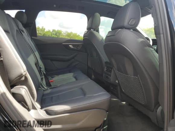 ✅ 2025 Audi Q7 Premium • VIN: WA1ACBF75SD019158 • Лот: 68887995. Опубликован ранее на Copart с пробегом 29 716 миль. Бесплатный доступ к архиву аукционных продаж из США и подробный отчёт об истории автомобиля на DreamBid. Изображение 11.