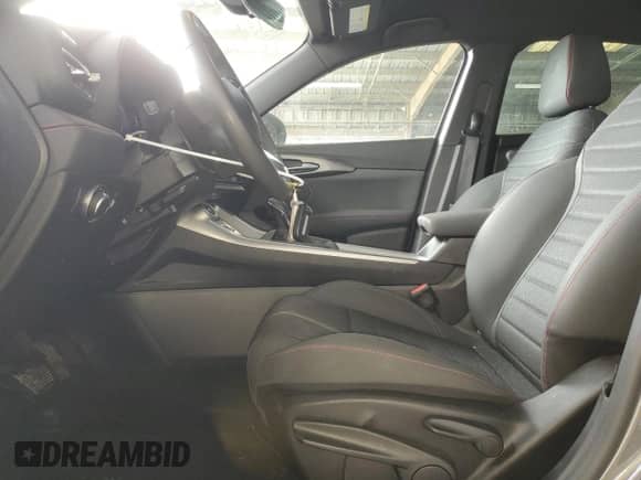 ✅ 2024 Dodge Hornet GT • VIN: ZACNDFAN5R3A41777 • Lot: 70180855. Wystawiony na Copart z przebiegiem 35 548 mil mil. Skorzystaj z bezpłatnego archiwum sprzedaży aukcyjnych z USA i zobacz szczegółowy raport historii pojazdu na DreamBid. Zdjęcie 7.