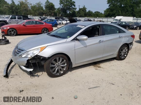 ✅ 2012 Hyundai Sonata SE • VIN: 5NPEC4AB5CH321768 • Lot: 69048884. Listed on Copart with 62,410 mi. Free auction sales archive from the USA and detailed vehicle history report at DreamBid. Image 1.
