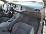 ✅ 2021 Dodge Challenger GT • VIN: 2C3CDZJG7MH635353 • Lot: 64858213. Wystawiony na Copart z przebiegiem 3 904 mil. Bezpłatny archiwum sprzedaży aukcyjnych z USA i szczegółowy raport historii pojazdu na DreamBid. Zdjęcie 8.