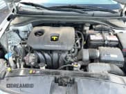 ✅ 2017 Hyundai Elantra Value Edition • VIN: 5NPD84LF5HH009809 • Лот: 92907195. Опубликован ранее на Copart с пробегом 174 089 миль. Бесплатный доступ к архиву аукционных продаж из США и подробный отчёт об истории автомобиля на DreamBid. Изображение 7.