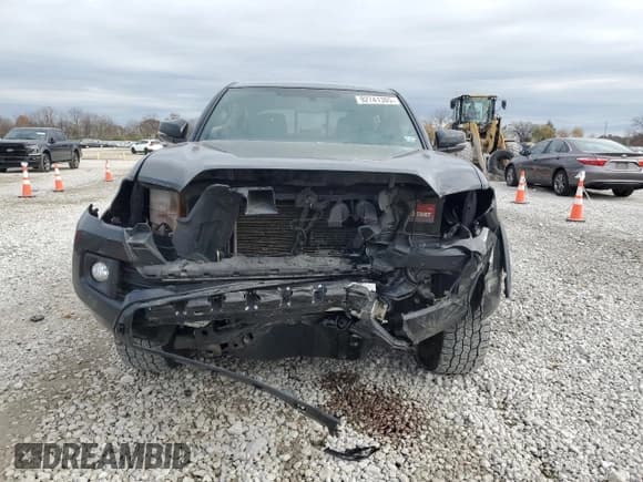 ✅ 2016 Toyota Tacoma TRD Off Road • VIN: 3TMCZ5AN8GM022779 • Lot: 92741305. Wystawiony na Copart z przebiegiem 194 821 mil. Bezpłatny archiwum sprzedaży aukcyjnych z USA i szczegółowy raport historii pojazdu na DreamBid. Zdjęcie 5.