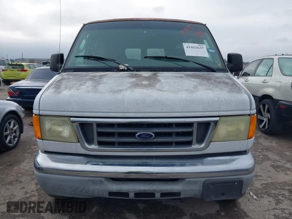 ✅ 2004 Ford Econoline Passenger XL • VIN: 1FDSS31L94HA52419 • Lot: 41412637. Listed on IAAI with 140,566 mi. Free auction sales archive from the USA and detailed vehicle history report at DreamBid. Image 12.