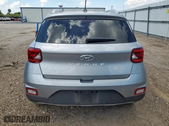✅ 2024 Hyundai Venue SEL • VIN: KMHRC8A31RU329720 • Лот: 71304835. Опубликован ранее на Copart с пробегом 4 476 миль. Бесплатный доступ к архиву аукционных продаж из США и подробный отчёт об истории автомобиля на DreamBid. Изображение 6.