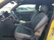 ✅ 2015 Volkswagen Beetle Fleet Edition • VIN: 3VWF17AT9FM635908 • Lot: 62085845. Listed on Copart with 78,056 mi. Free auction sales archive from the USA and detailed vehicle history report at DreamBid. Image 7.