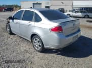 ✅ 2009 Ford Focus SES • VIN: 1FAHP36N79W122616 • Lot: 43613660. Wystawiony na IAAI z przebiegiem 166 963 mil. Bezpłatny archiwum sprzedaży aukcyjnych z USA i szczegółowy raport historii pojazdu na DreamBid. Zdjęcie 3.