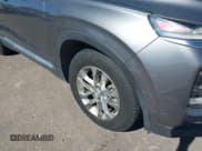 ✅ 2019 Hyundai Santa Fe SE • VIN: 5NMS23AD8KH030713 • Lot: 43592667. Wystawiony na IAAI z przebiegiem 74 344 mil. Bezpłatny archiwum sprzedaży aukcyjnych z USA i szczegółowy raport historii pojazdu na DreamBid. Zdjęcie 6.