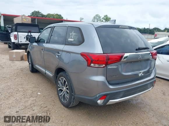 2018 Mitsubishi Outlander SE with VIN JA4AD3A37JJ004135, listed as a IAAI auction lot 43301749 with 209,325 mi miles and . Bid and sale history available at DreamBid. Image 3.