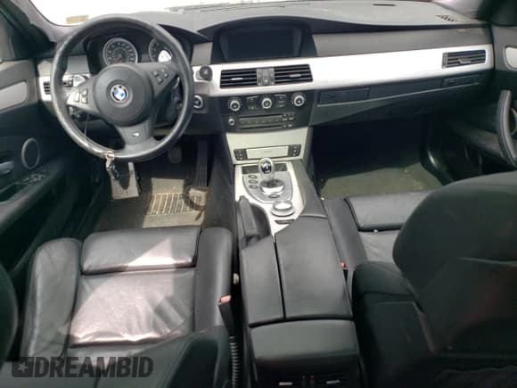 ✅ 2008 BMW 5 Series M5 • VIN: WBSNB93528CX09138 • Лот: 68979965. Опубликован ранее на Copart с пробегом 111 871 миль. Бесплатный доступ к архиву аукционных продаж из США и подробный отчёт об истории автомобиля на DreamBid. Изображение 8.