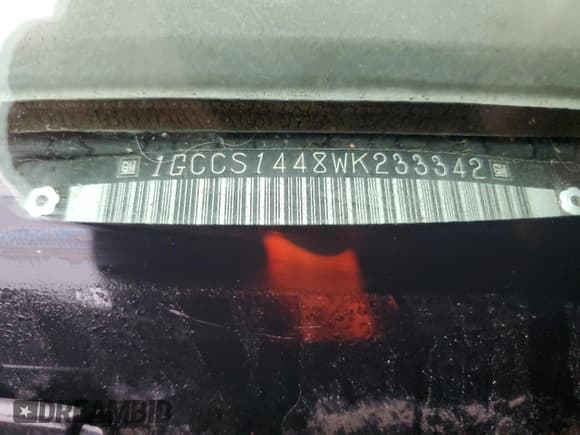 ✅ 1998 Chevrolet S-10 LS • VIN: 1GCCS1448WK233342 • Lot: 80583734. Wystawiony na Copart z przebiegiem 118 654 mil. Bezpłatny archiwum sprzedaży aukcyjnych z USA i szczegółowy raport historii pojazdu na DreamBid. Zdjęcie 13.