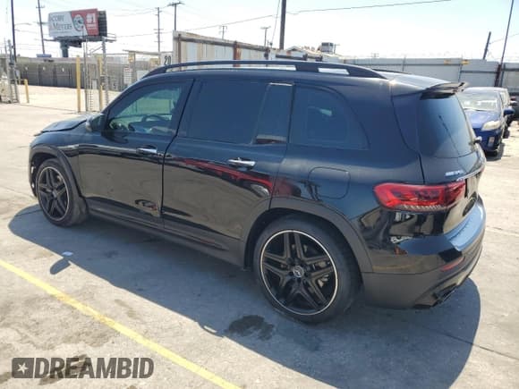 ✅ 2021 Mercedes-Benz GLB 35 AMG • VIN: W1N4M5BB6MW083110 • Лот: 70781155. Опубликован ранее на Copart с пробегом 31 462 миль. Бесплатный доступ к архиву аукционных продаж из США и подробный отчёт об истории автомобиля на DreamBid. Изображение 2.