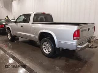 ✅ 2001 Dodge Dakota • VIN: 1B7GG22X21S138063 • Lot: 41998737. Wystawiony na IAAI z przebiegiem 210 178 mil. Bezpłatny archiwum sprzedaży aukcyjnych z USA i szczegółowy raport historii pojazdu na DreamBid. Zdjęcie 3.