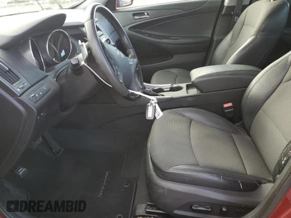 ✅ 2011 Hyundai Sonata SE • VIN: 5NPEC4AB4BH278037 • Lot: 88850915. Wystawiony na Copart z przebiegiem 129 573 mil. Bezpłatny archiwum sprzedaży aukcyjnych z USA i szczegółowy raport historii pojazdu na DreamBid. Zdjęcie 7.