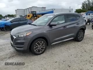 ✅ 2020 Hyundai Tucson SEL • VIN: KM8J3CAL1LU183651 • Лот: 85906115. Опубликован ранее на Copart с пробегом 62 682 миль. Бесплатный доступ к архиву аукционных продаж из США и подробный отчёт об истории автомобиля на DreamBid. Изображение 1.