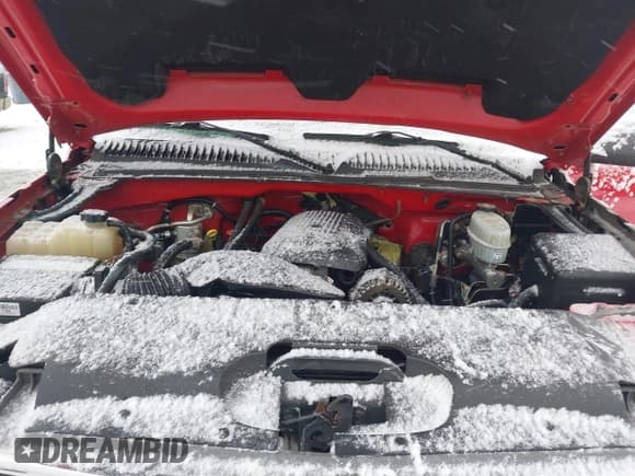 ✅ 2005 Chevrolet Silverado 2500HD LS • VIN: 1GCHK23U35F848305 • Lot: 41555553. Wystawiony na IAAI z przebiegiem 162 899 mil. Bezpłatny archiwum sprzedaży aukcyjnych z USA i szczegółowy raport historii pojazdu na DreamBid. Zdjęcie 10.