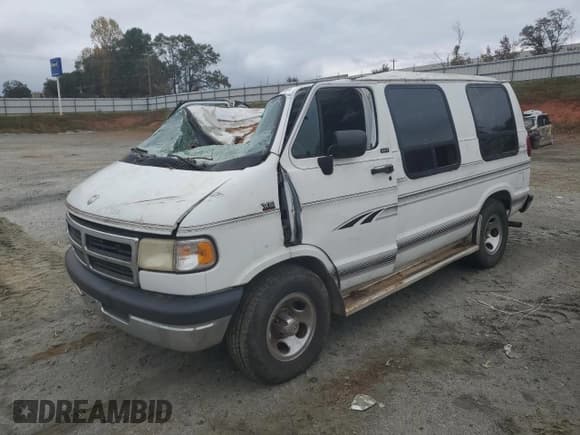 ✅ 1995 Dodge Cargo • VIN: 2B6HB21X2SK519609 • Lot: 76075104. Listed on Copart with 108,397 mi. Free auction sales archive from the USA and detailed vehicle history report at DreamBid. Image 1.