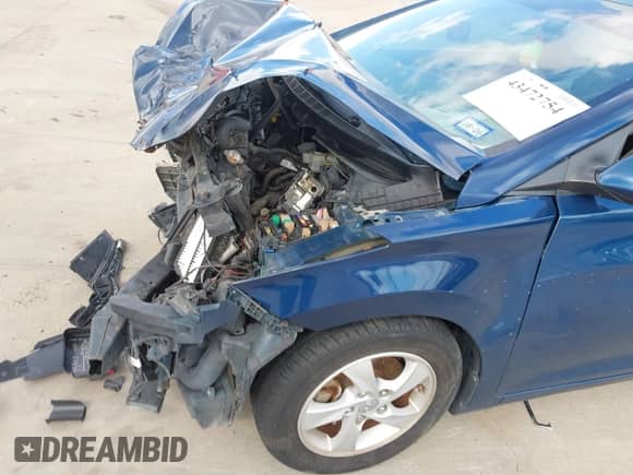 2014 Hyundai Elantra SE z VIN KMHDH4AE0EU163187, wystawiony jako IAAI lot #43472754 z przebiegiem Nie podano mil oraz . Historia ofert i sprzedaży dostępna na DreamBid. Obrazek 6.