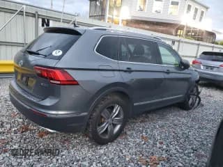 ✅ 2020 Volkswagen Tiguan SE • VIN: 3VV2B7AX5LM140846 • Lot: 92483835. Wystawiony na Copart z przebiegiem 25 172 mil. Bezpłatny archiwum sprzedaży aukcyjnych z USA i szczegółowy raport historii pojazdu na DreamBid. Zdjęcie 3.