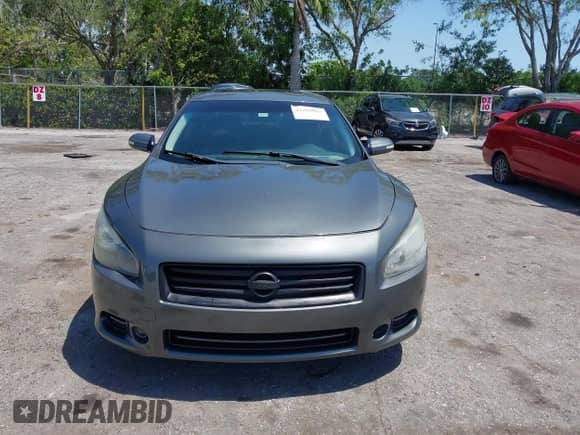 2012 Nissan Maxima S z VIN 1N4AA5AP2CC864082, wystawiony jako IAAI lot #42295921 z przebiegiem 72 583 mil mil oraz . Historia ofert i sprzedaży dostępna na DreamBid. Obrazek 6.
