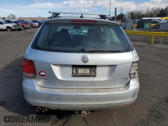 ✅ 2014 Volkswagen Jetta TDI • VIN: 3VWML7AJ2EM628250 • Lot: 46929815. Listed on Copart with 97,107 mi. Free auction sales archive from the USA and detailed vehicle history report at DreamBid. Image 6.
